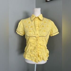 DAKS Yellow Embroidered Women's Top SIZE XL